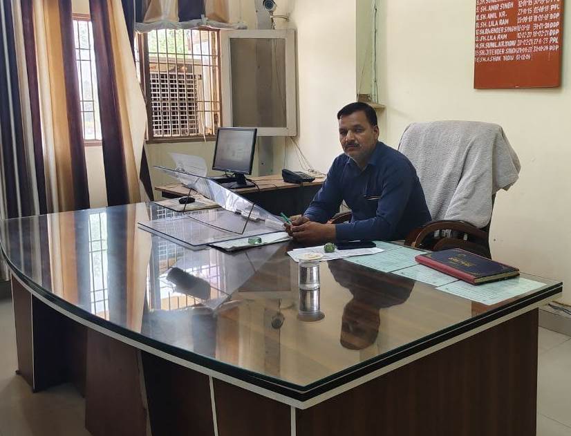 group-instructor image